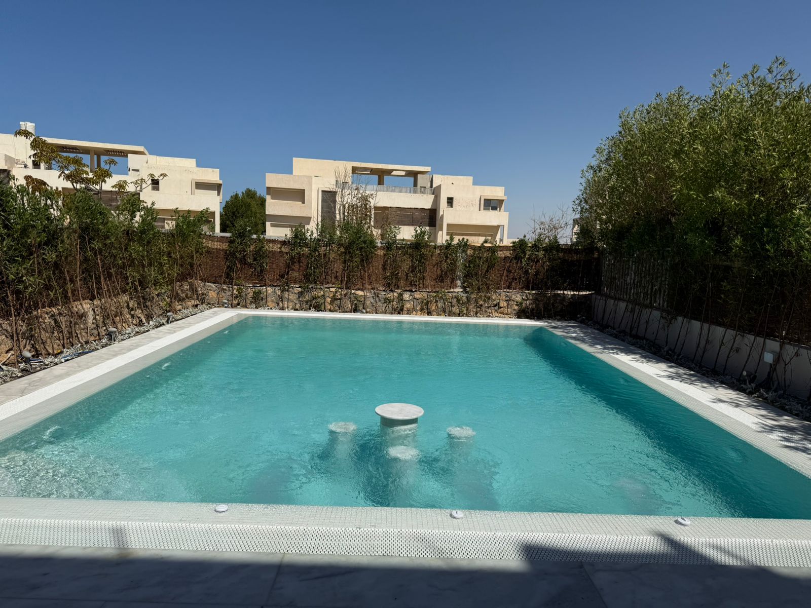 حلول حماية متقدمة للمنشآت والبنية التحتية